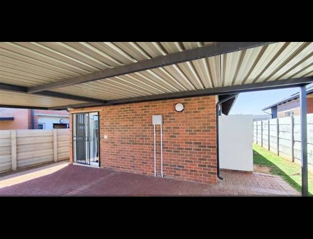 2 BEDROOM HOUSE FOR SALE IN PARKDENE